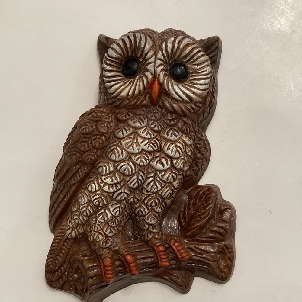 Vintage plastic owls wall hanging - Picture 4 of 8
